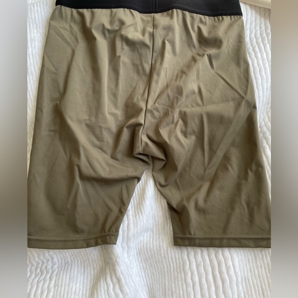 ESSENTIALS x Fear of god, Women’s Biker Shorts - Picture 7 of 7